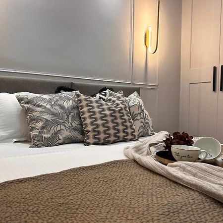 Oikiaegina Apartment Екстериор снимка