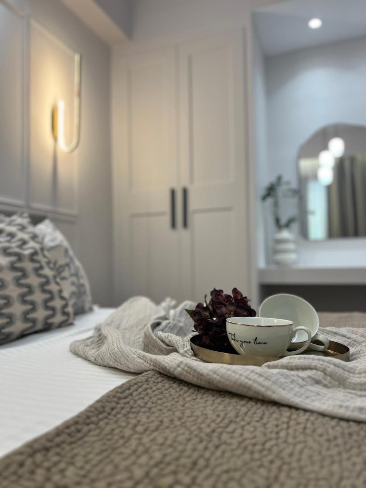 Oikiaegina Apartment Екстериор снимка
