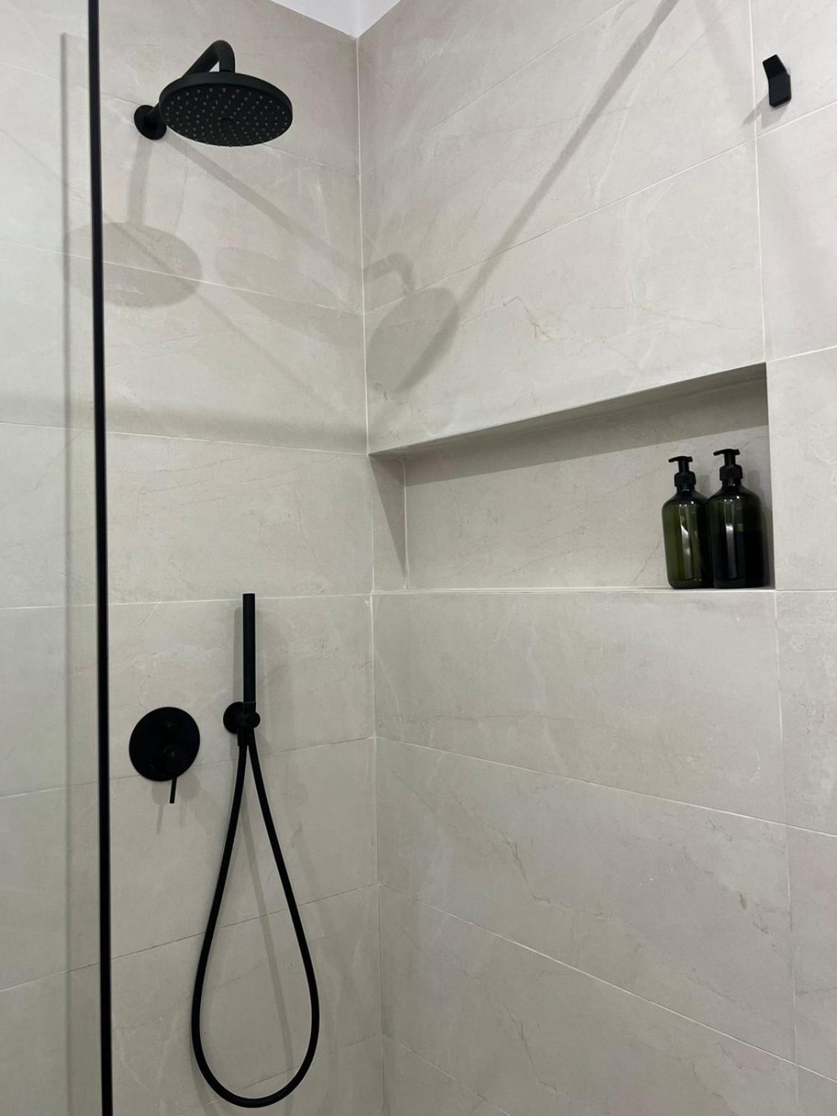 Oikiaegina Apartment Екстериор снимка