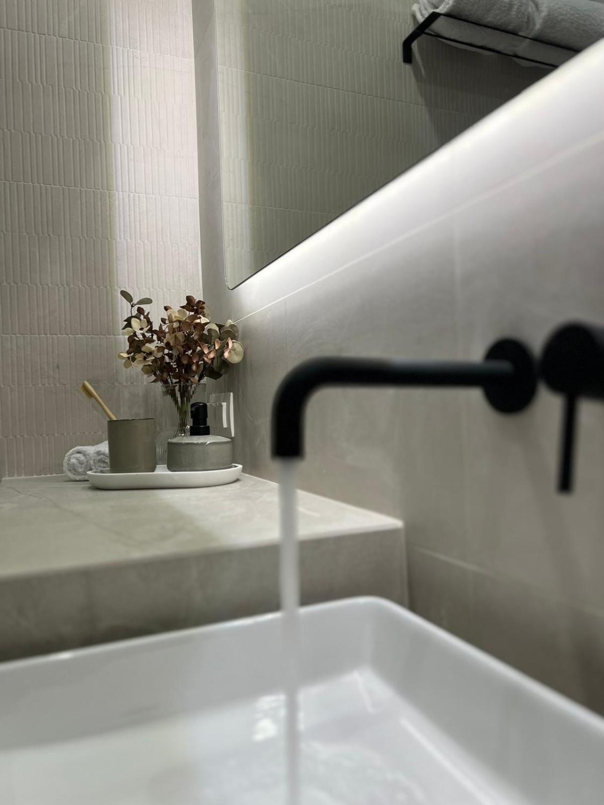Oikiaegina Apartment Екстериор снимка