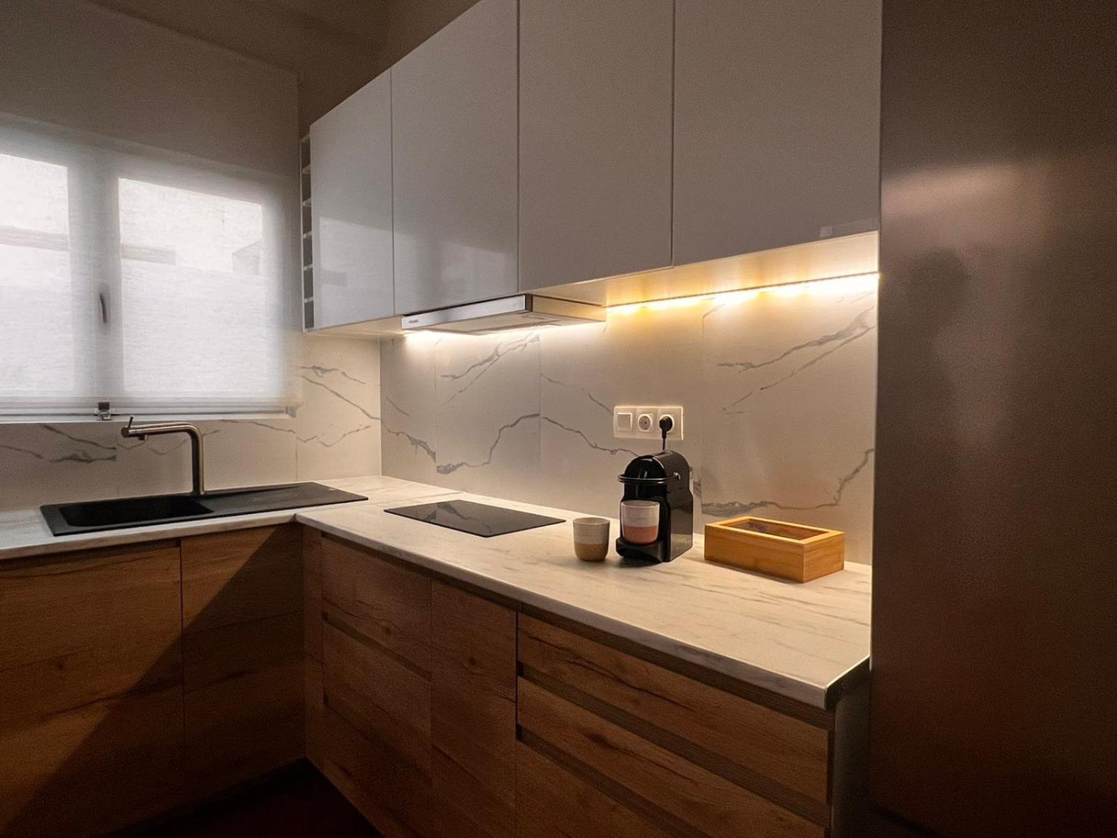 Oikiaegina Apartment Екстериор снимка